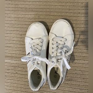 Ladies Casual Sneakers